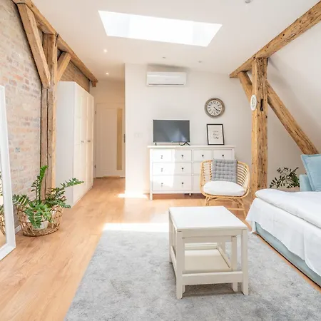 Moniuszki Comfy Studio Appartement *